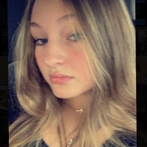 Meet your Posher, Mallory